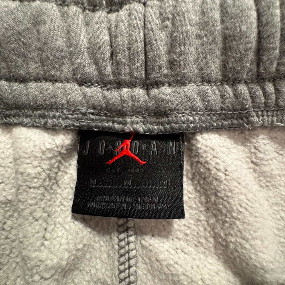 Jordan brooklyn essentials